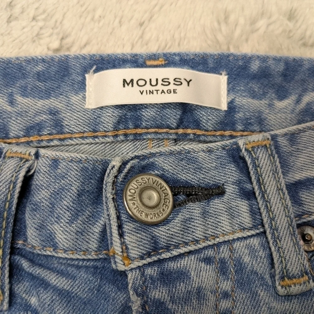 Moussy Jeans Women's 25 Blue Light Vintage Qualls Skinny Distressed Cotton 26”